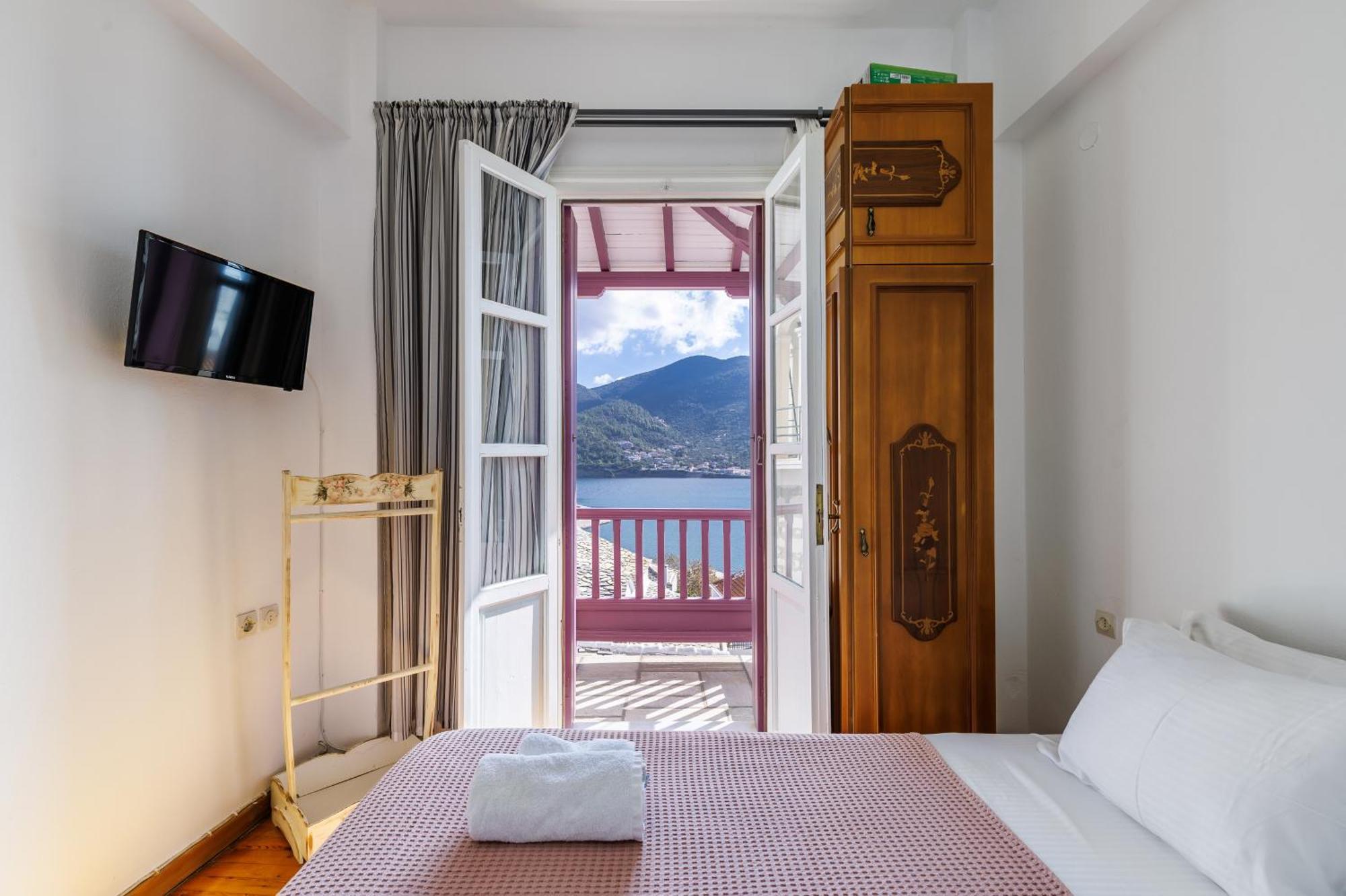 Skopelos Antonia House Exterior photo